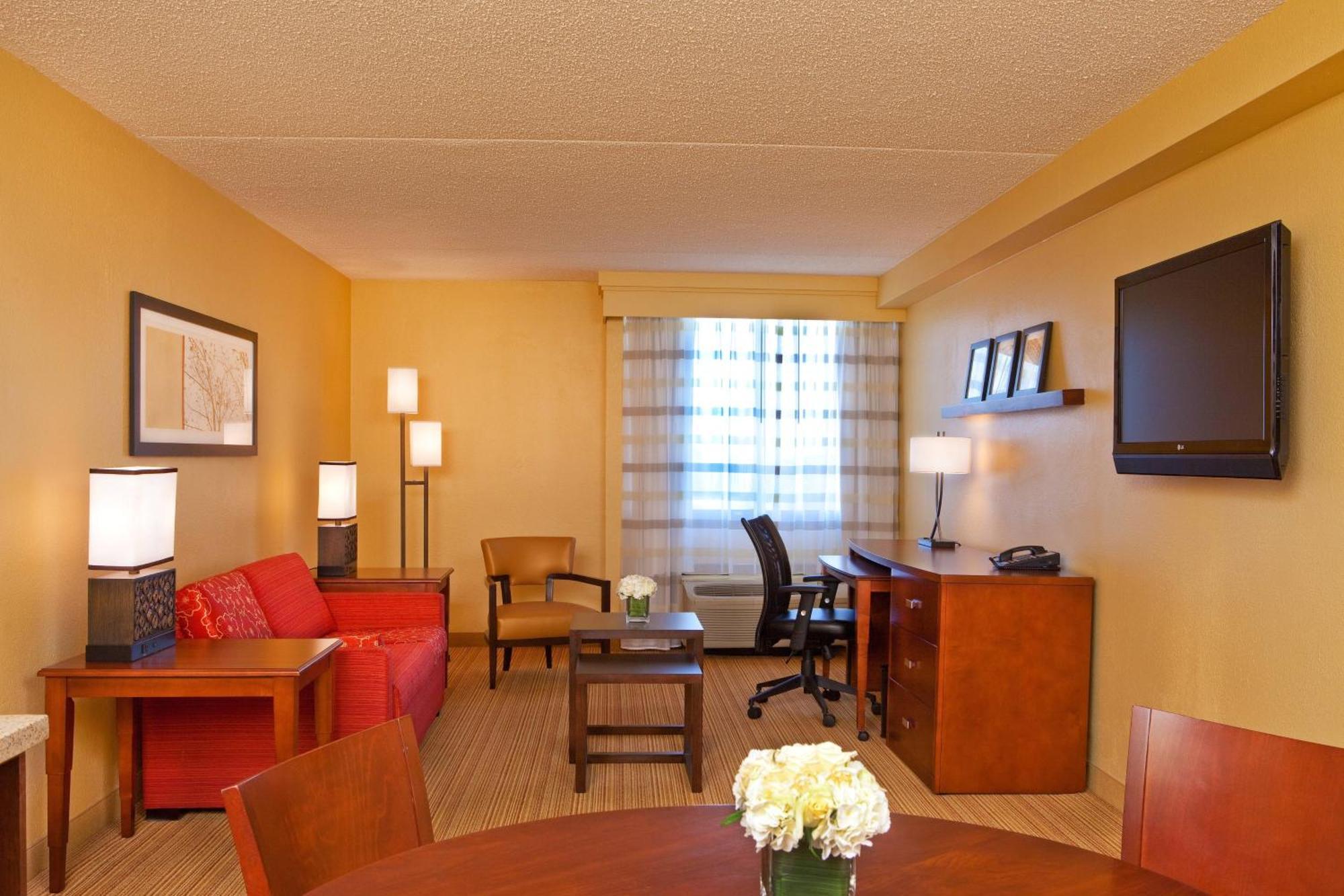คอร์ตยาร์ด อเล็กซานเดรีย เพนตากอน เซาท์ Hotel ภายนอก รูปภาพ
