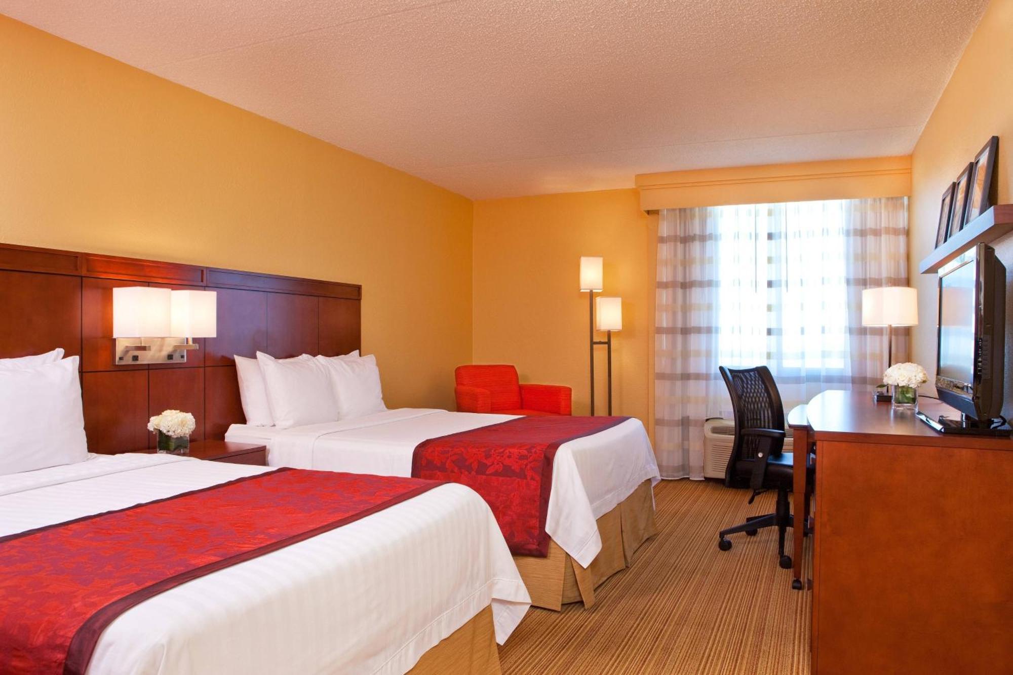 คอร์ตยาร์ด อเล็กซานเดรีย เพนตากอน เซาท์ Hotel ภายนอก รูปภาพ